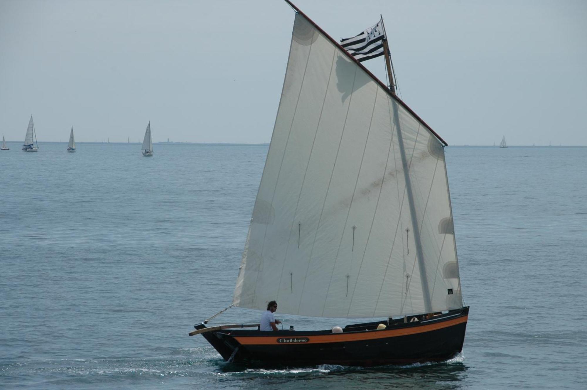 Votre Vue, La Mer, Les Bateaux !!! Wir Sprechen Flieben Deutsch, Touristentipps, We Speak English Concarneau Buitenkant foto